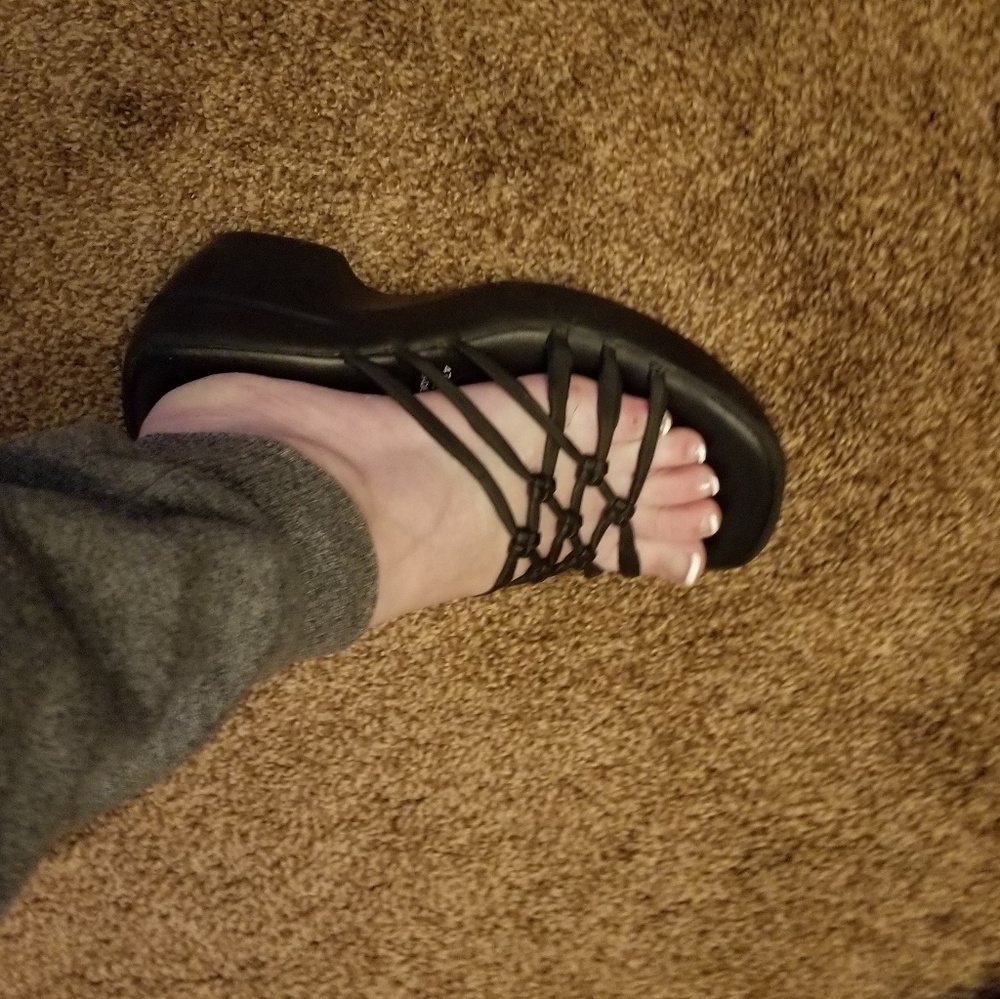 Platform Sandals - Picture 2 of 2